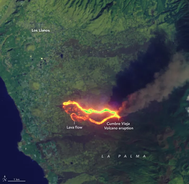 Landsat imagery of the  Cumbre Vieja eruption.