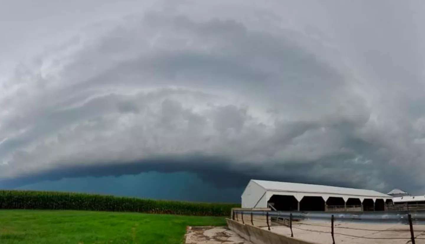 photo of derecho storm