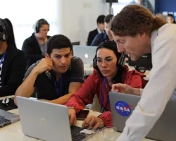 ARSET trainer Sean McCartney leads a group in Argentina.